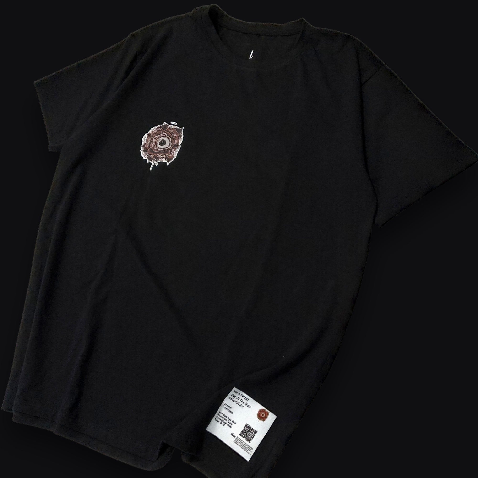 Camiseta Basic Chill Unisex- Eye Of The Soul- Inkzurekto Merch